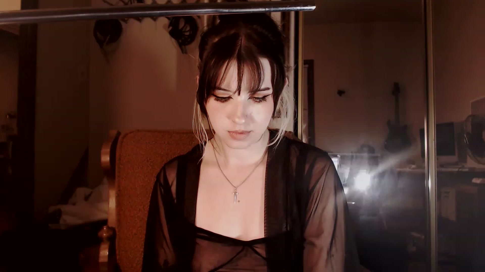 Gallery image thumbnail from effytay's myfreecams stream on, 11/23/2022, 03:48 image 13 of 20