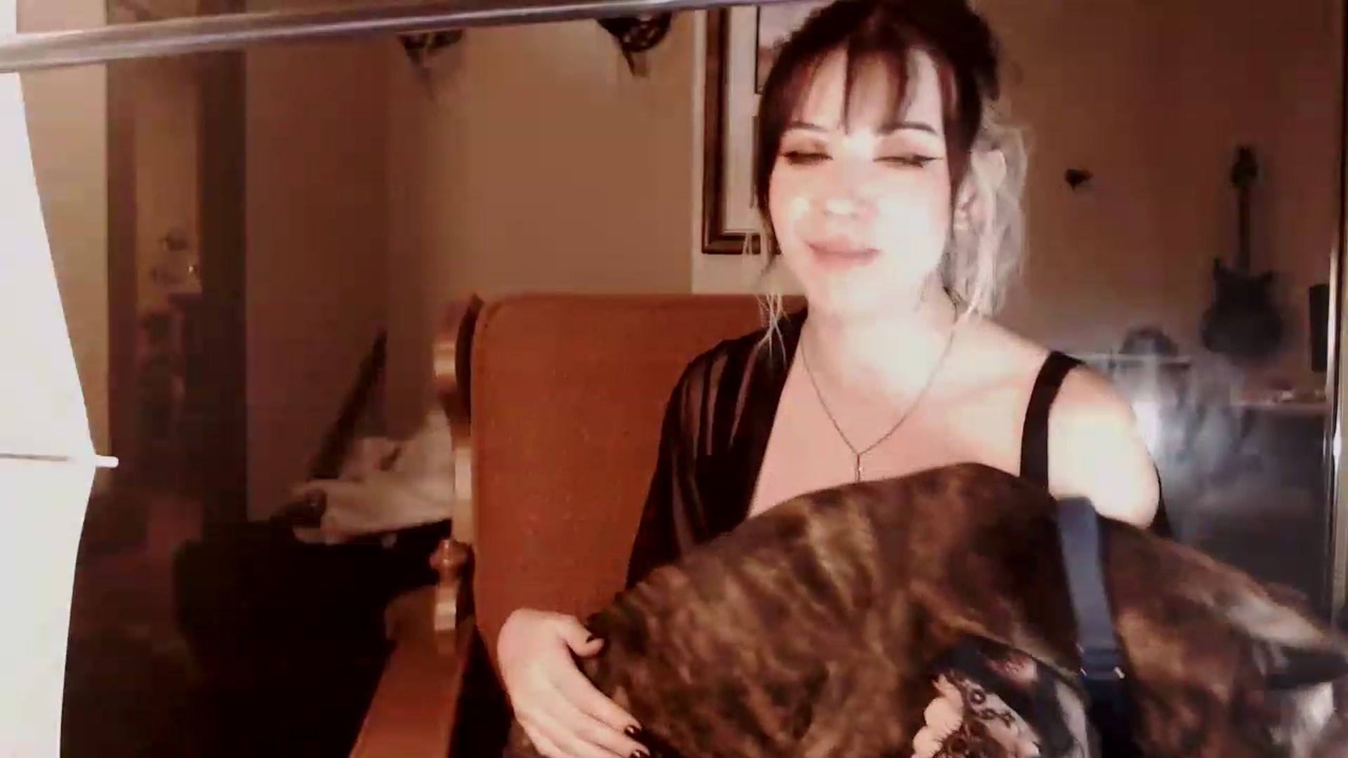 Gallery image thumbnail from effytay's myfreecams stream on, 11/23/2022, 03:48 image 12 of 20
