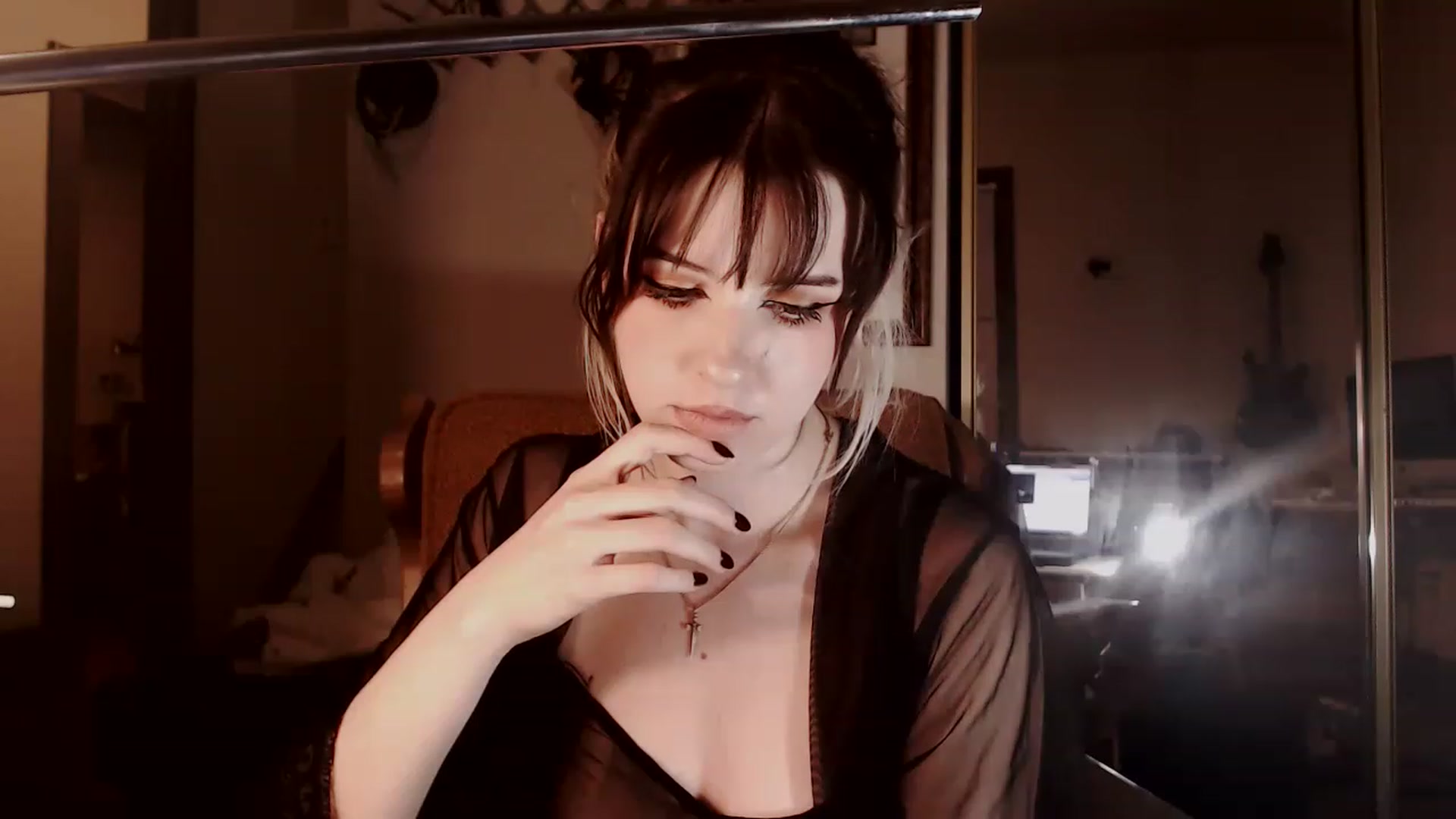 Gallery image thumbnail from effytay's myfreecams stream on, 11/23/2022, 03:48 image 14 of 20