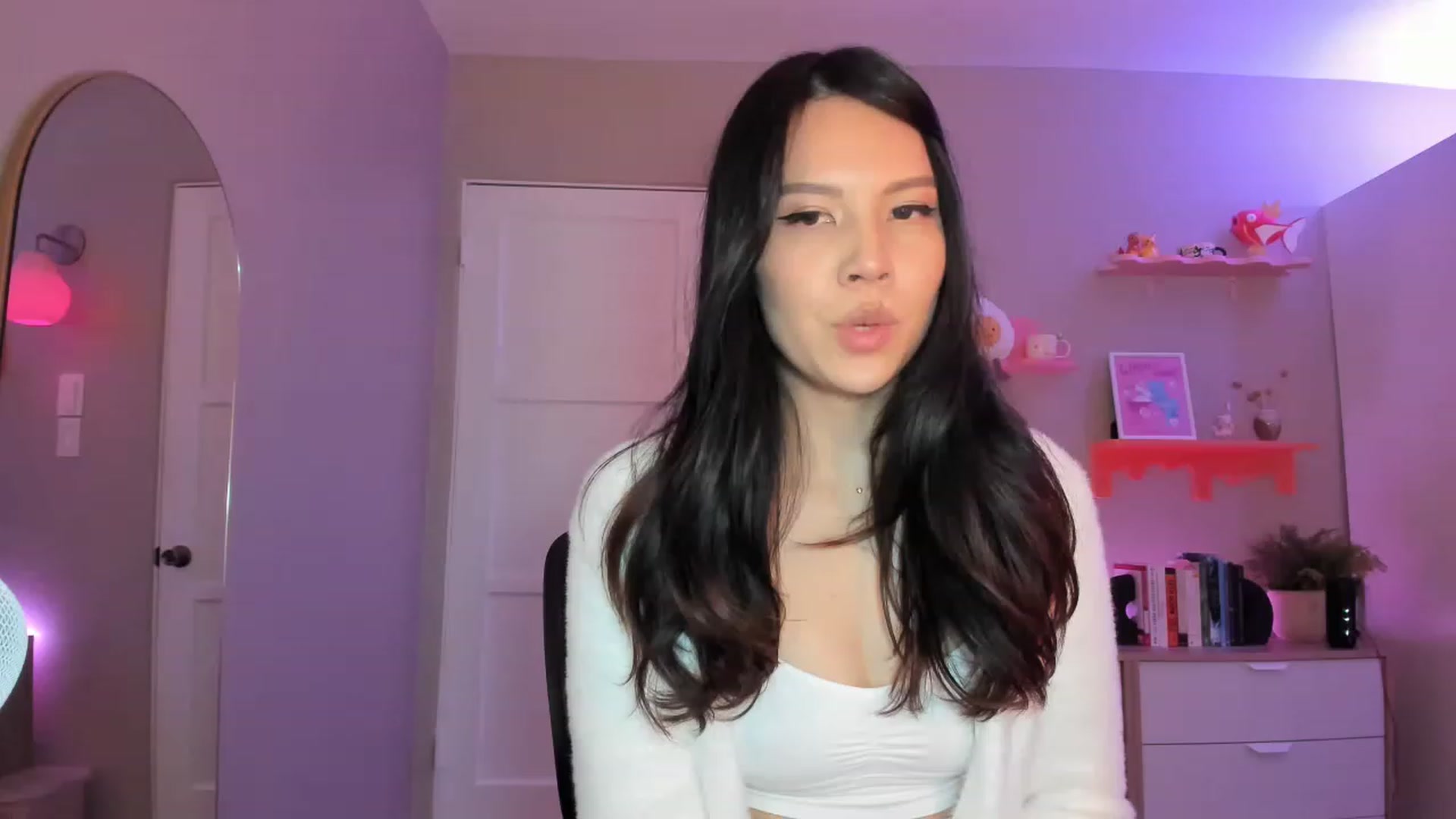 Gallery image thumbnail from eggytiff's myfreecams stream on, 12/18/2022, 05:30 image 17 of 20