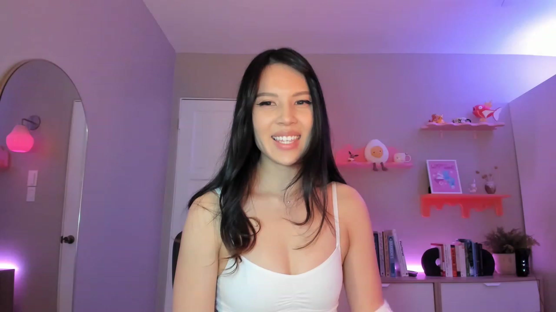 Gallery image thumbnail from eggytiff's myfreecams stream on, 12/18/2022, 05:30 image 4 of 20