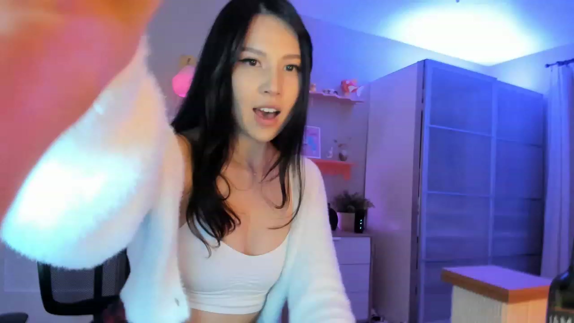 Gallery image thumbnail from eggytiff's myfreecams stream on, 12/18/2022, 05:30 image 3 of 20
