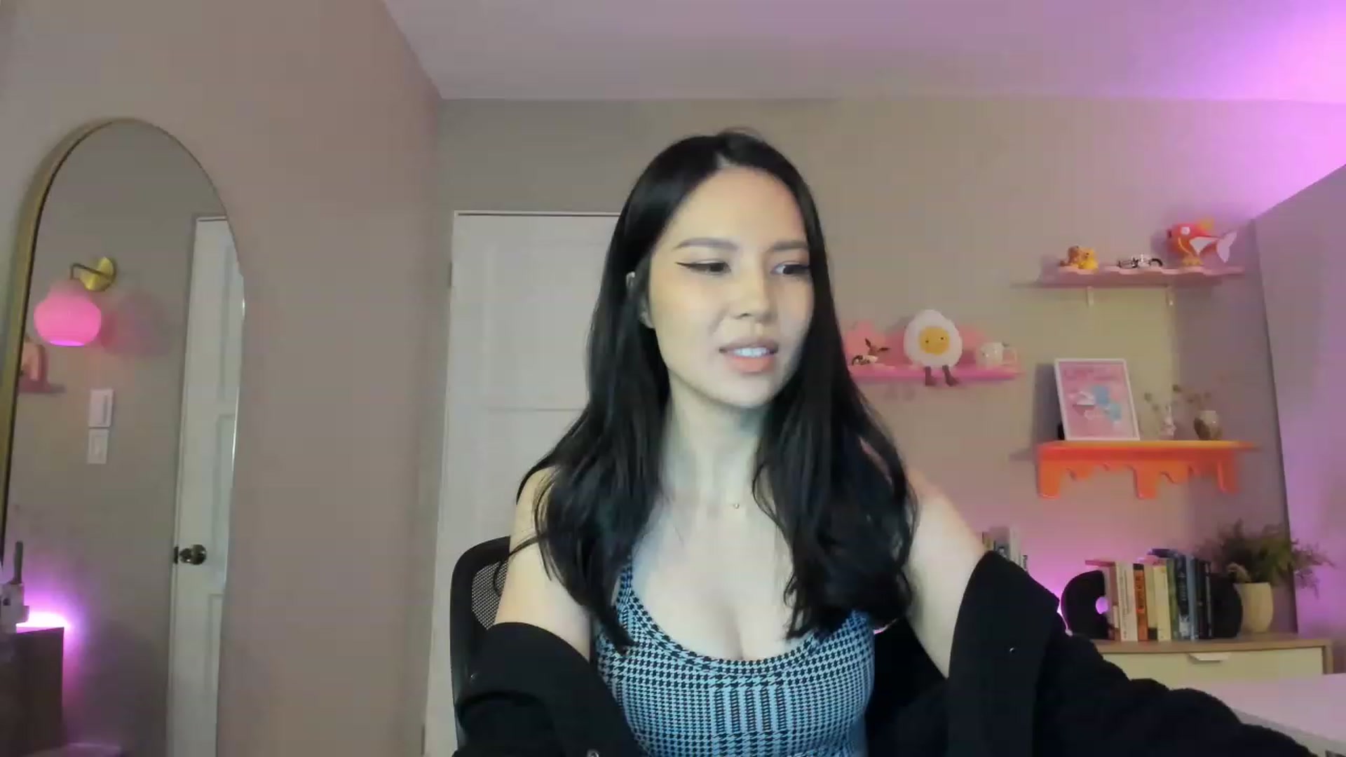 Gallery image thumbnail from eggytiff's myfreecams stream on, 12/31/2022, 08:07 image 1 of 20
