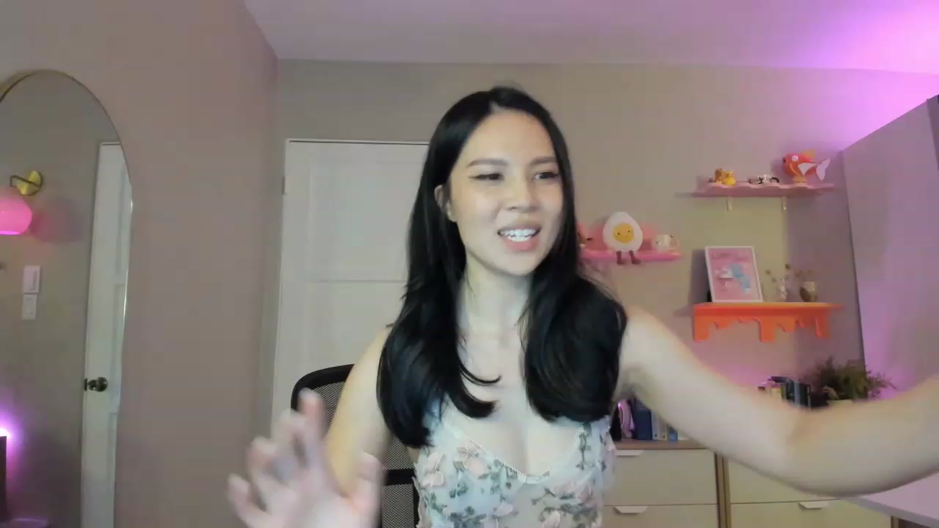 Gallery image thumbnail from eggytiff's myfreecams stream on, 12/31/2022, 08:07 image 11 of 20