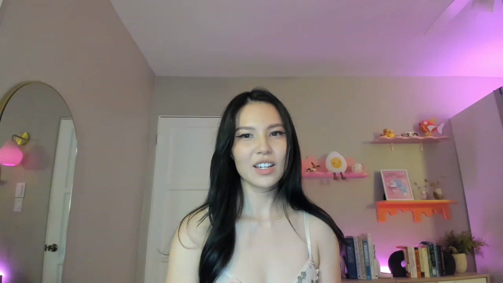 Gallery image thumbnail from eggytiff's myfreecams stream on, 12/31/2022, 08:07 image 18 of 20