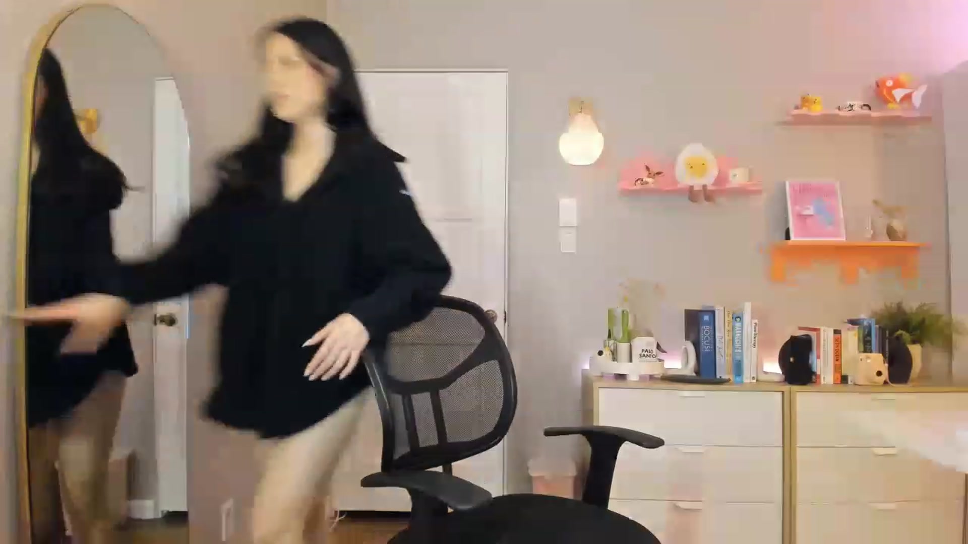 Gallery image thumbnail from eggytiff's myfreecams stream on, 01/15/2023, 07:53 image 8 of 20