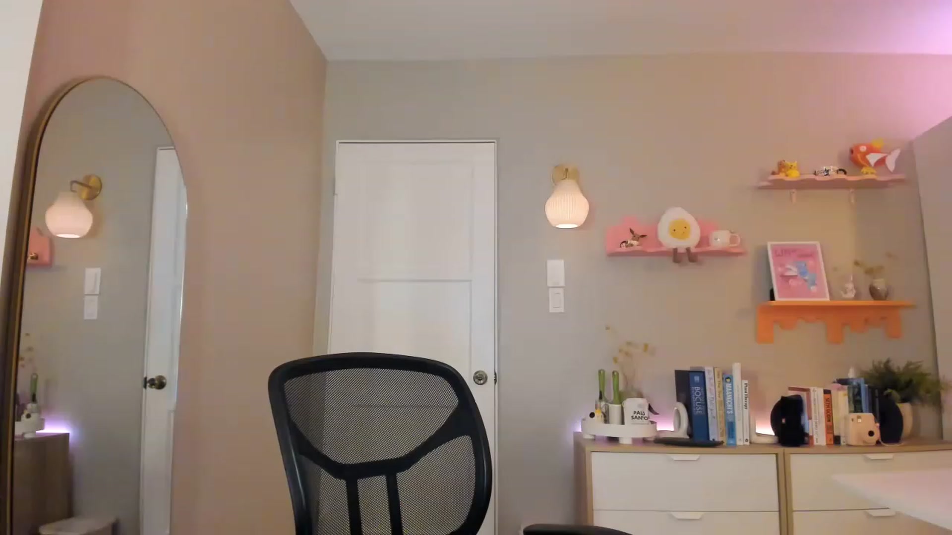 Gallery image thumbnail from eggytiff's myfreecams stream on, 01/15/2023, 07:53 image 5 of 20