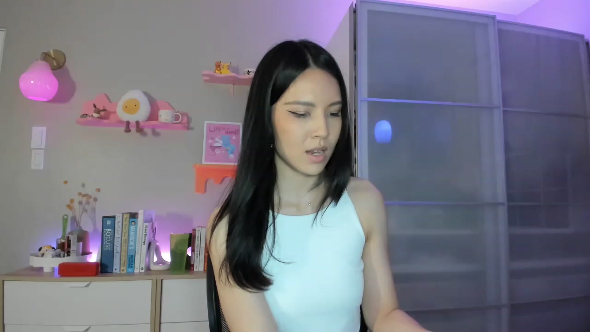 Gallery image thumbnail from eggytiff's myfreecams stream on, 01/20/2023, 07:27 image 16 of 20