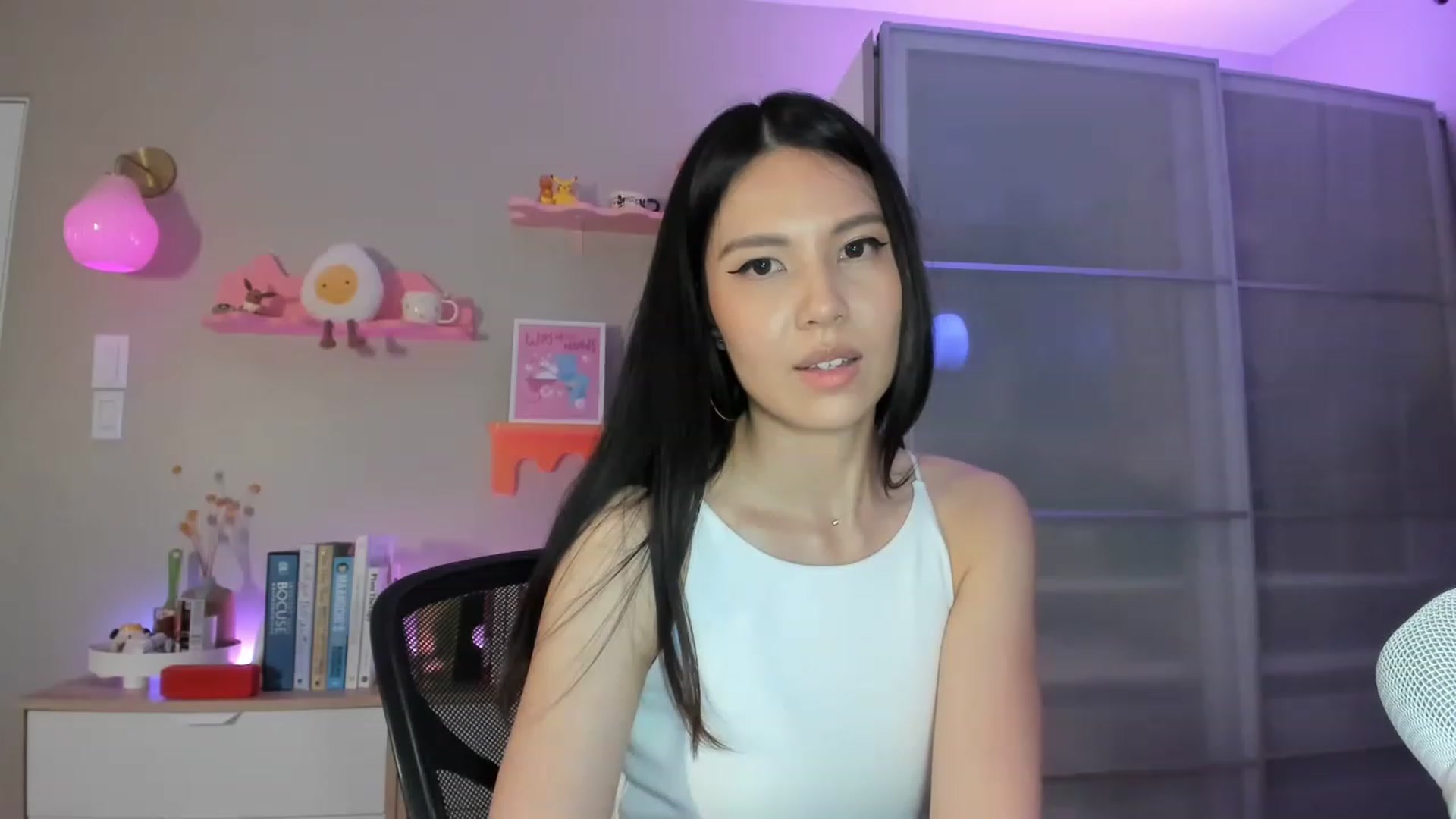 Gallery image thumbnail from eggytiff's myfreecams stream on, 01/20/2023, 08:36 image 4 of 20