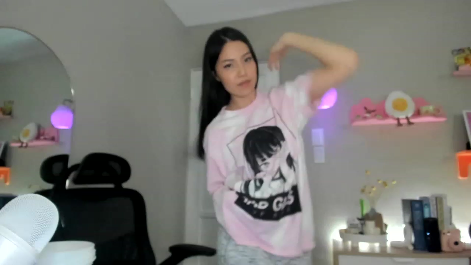 Gallery image thumbnail from eggytiff's myfreecams stream on, 03/08/2023, 05:51 image 15 of 20