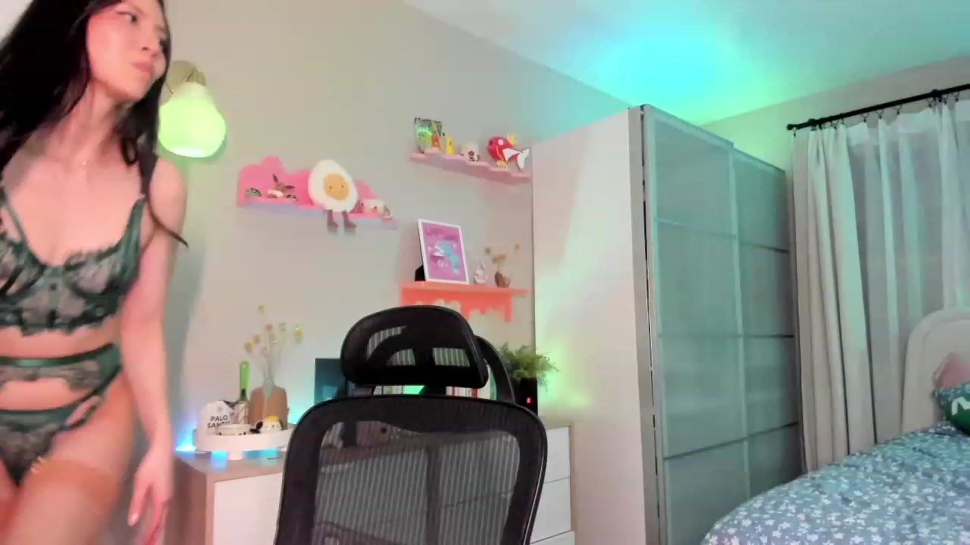 Gallery image thumbnail from eggytiff's myfreecams stream on, 03/18/2023, 04:58 image 16 of 20