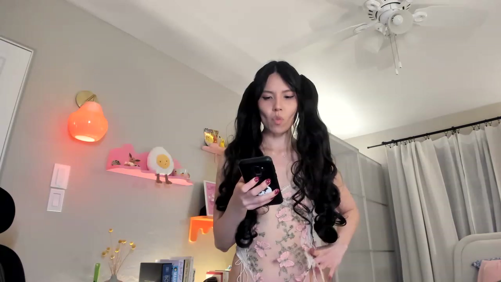 Gallery image thumbnail from eggytiff's myfreecams stream on, 03/25/2023, 04:19 image 14 of 20