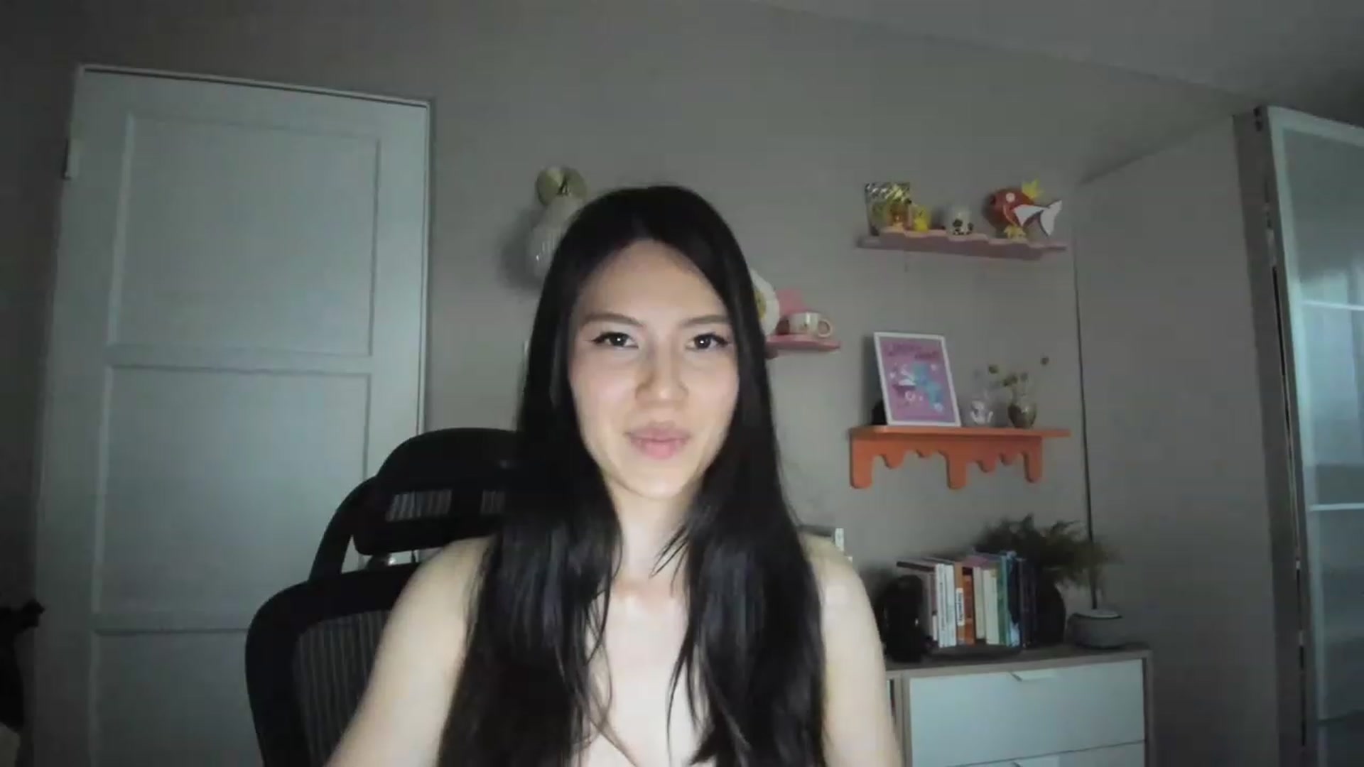 Gallery image thumbnail from eggytiff's myfreecams stream on, 03/29/2023, 02:03 image 19 of 20