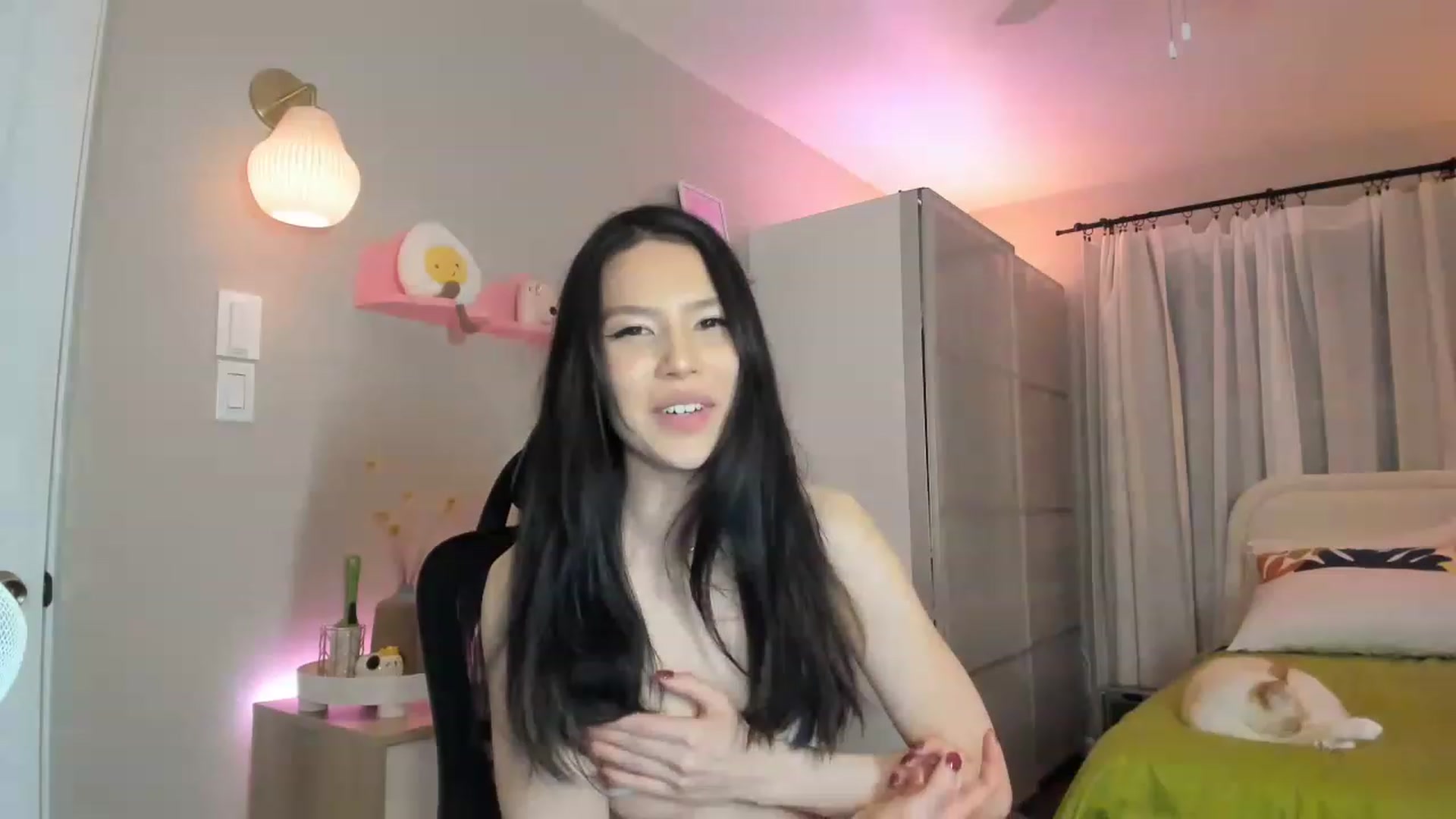 Gallery image thumbnail from eggytiff's myfreecams stream on, 04/02/2023, 07:33 image 9 of 20