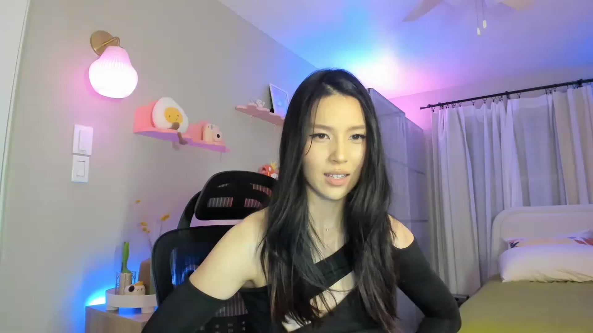 Gallery image thumbnail from eggytiff's myfreecams stream on, 04/03/2023, 06:47 image 4 of 20