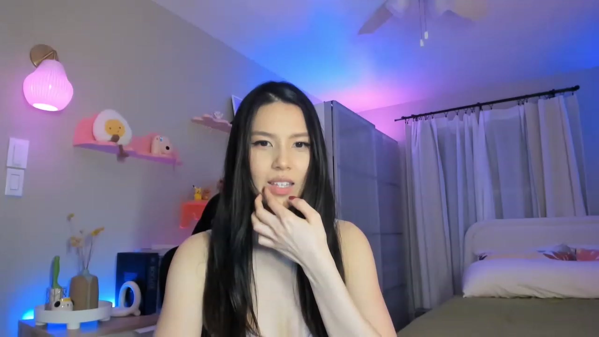 Gallery image thumbnail from eggytiff's myfreecams stream on, 04/03/2023, 06:47 image 18 of 20
