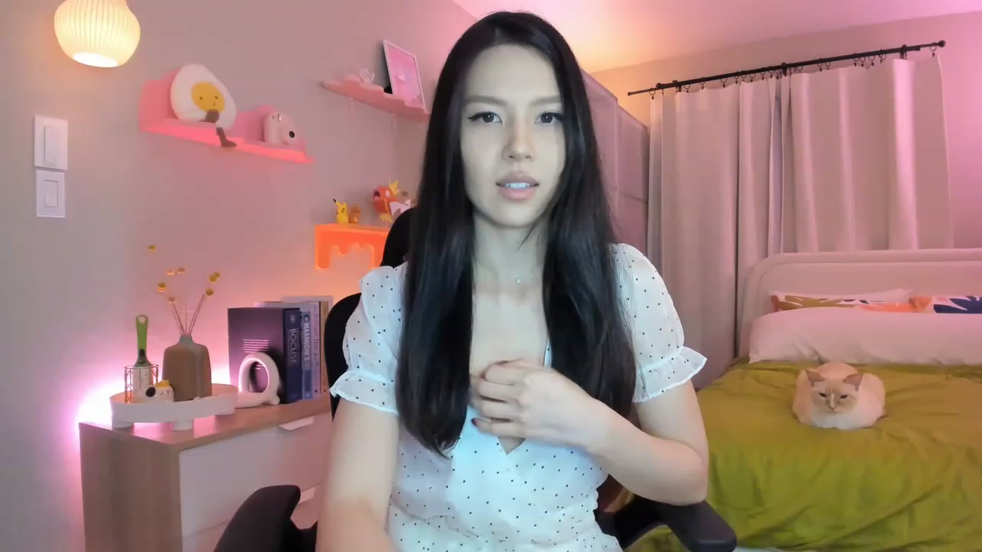 Gallery image thumbnail from eggytiff's myfreecams stream on, 04/07/2023, 06:35 image 6 of 20