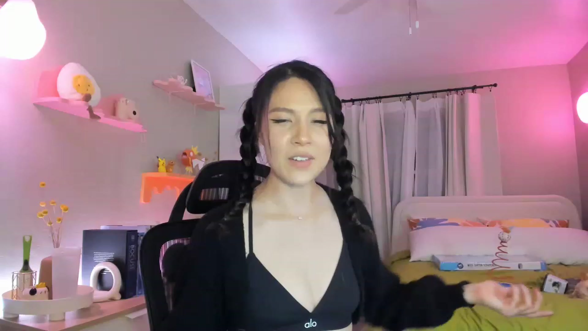 Gallery image thumbnail from eggytiff's myfreecams stream on, 04/08/2023, 07:42 image 14 of 20