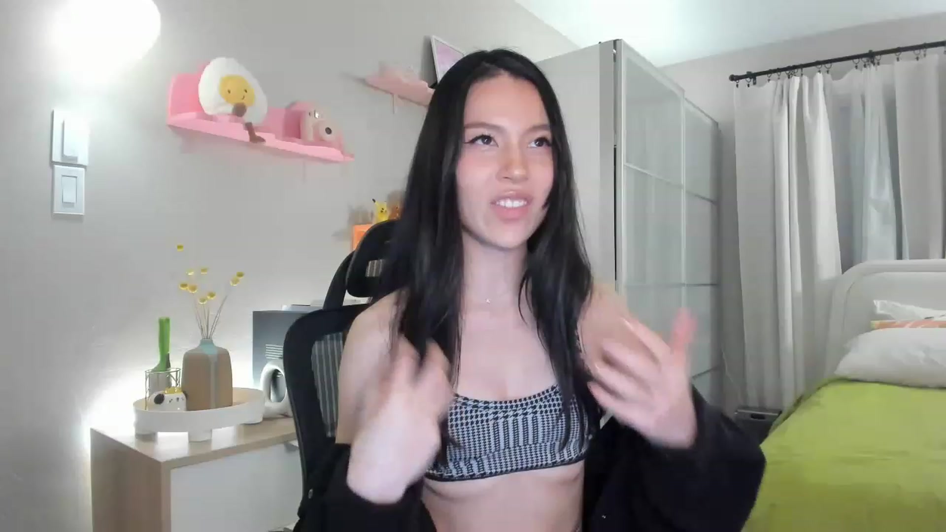 Gallery image thumbnail from eggytiff's myfreecams stream on, 04/17/2023, 05:45 image 2 of 20