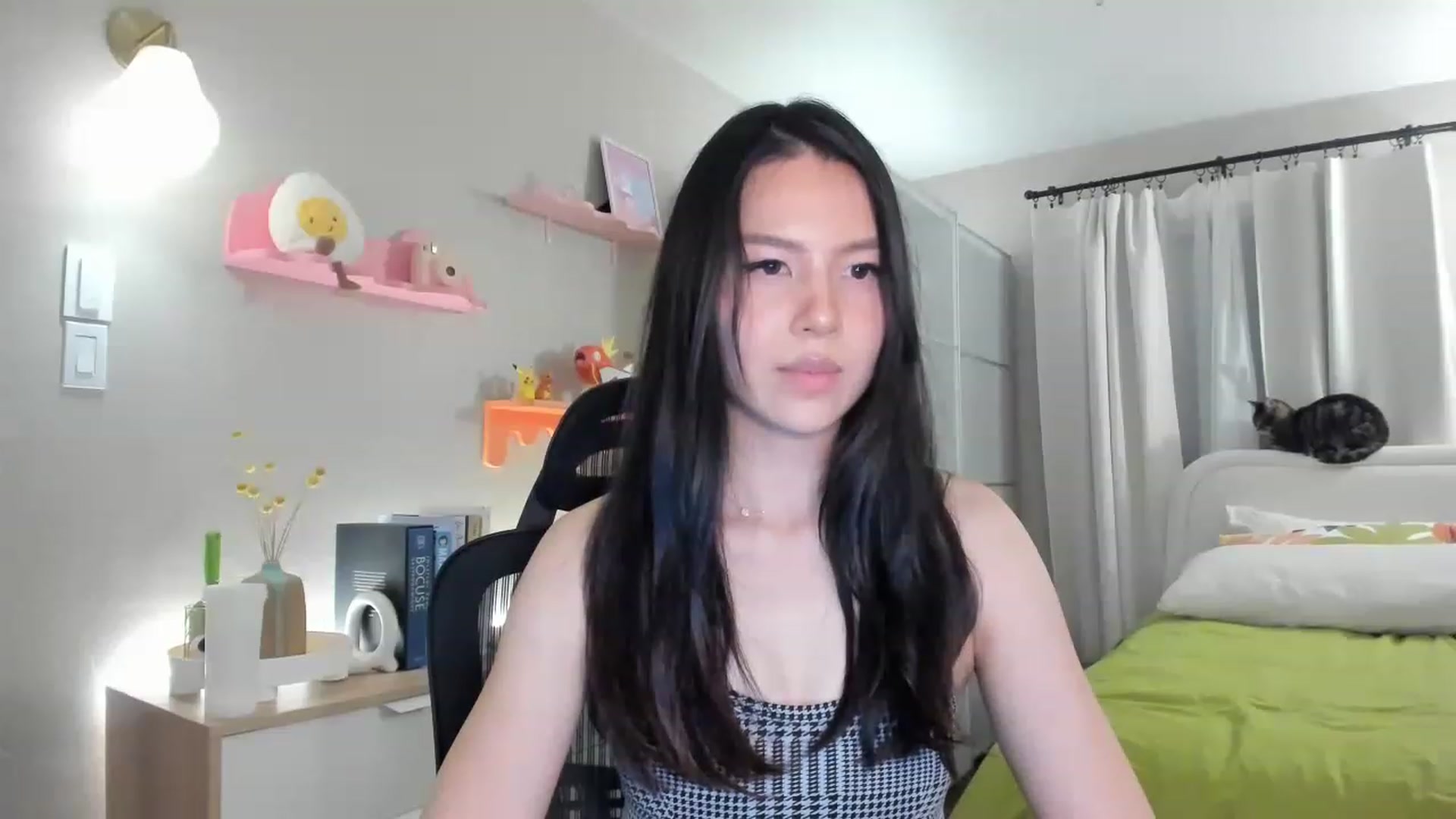 Gallery image thumbnail from eggytiff's myfreecams stream on, 04/17/2023, 05:45 image 13 of 20