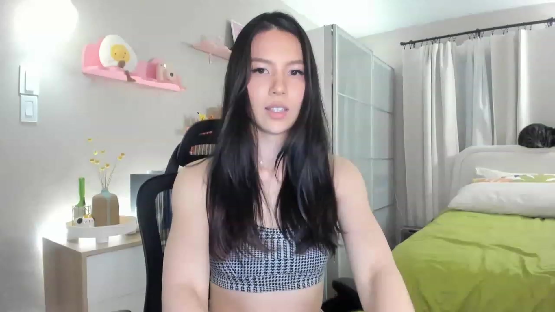 Gallery image thumbnail from eggytiff's myfreecams stream on, 04/17/2023, 06:20 image 6 of 20