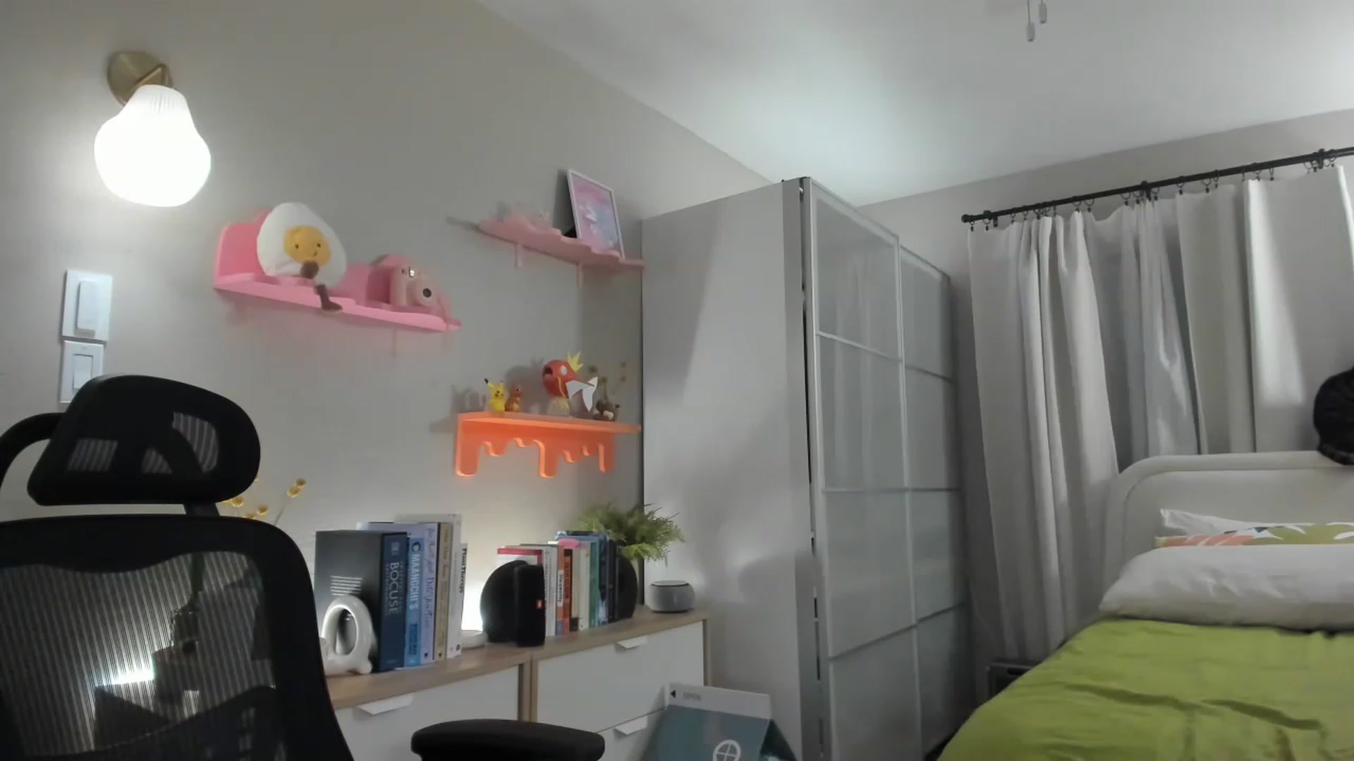 Gallery image thumbnail from eggytiff's myfreecams stream on, 04/17/2023, 06:20 image 16 of 20