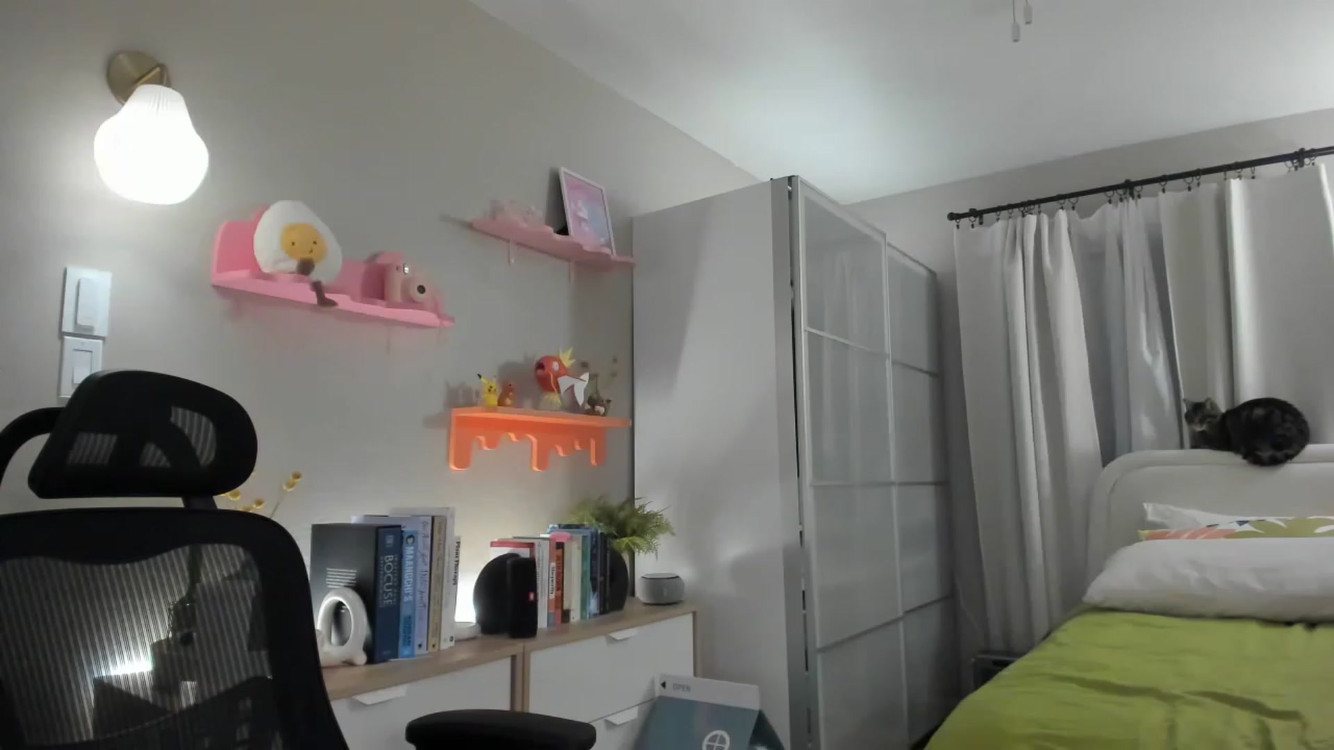 Gallery image thumbnail from eggytiff's myfreecams stream on, 04/17/2023, 06:20 image 17 of 20