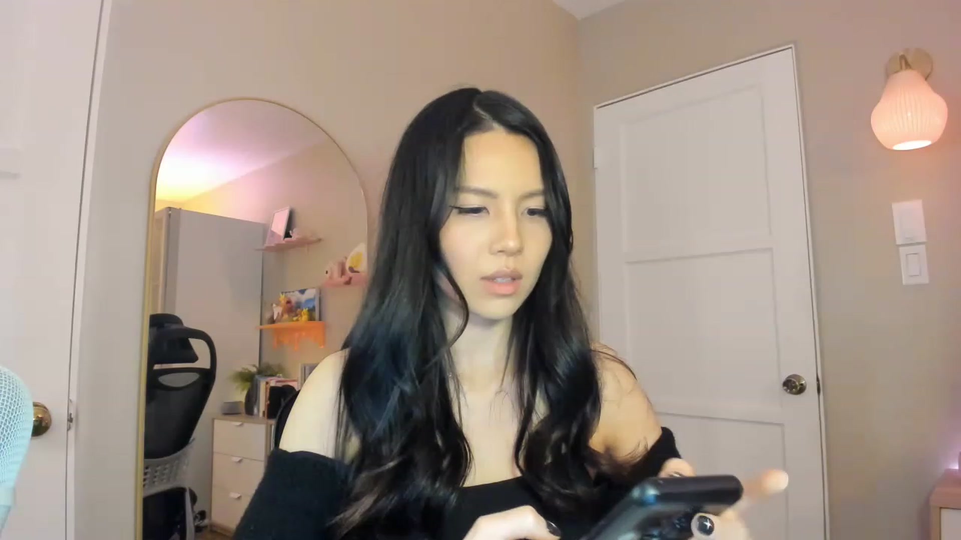 Gallery image thumbnail from eggytiff's myfreecams stream on, 04/23/2023, 08:25 image 9 of 20
