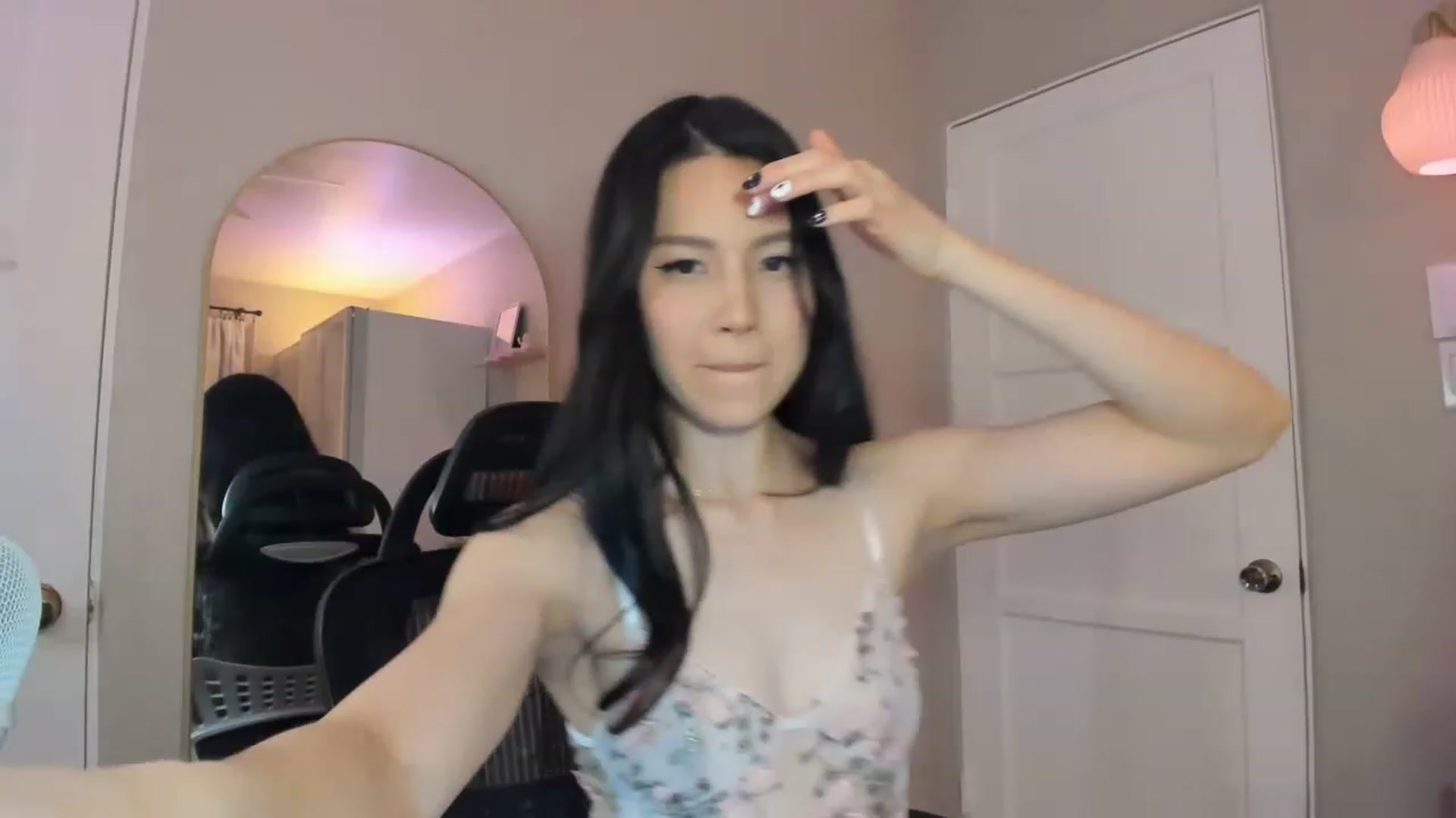 Gallery image thumbnail from eggytiff's myfreecams stream on, 04/23/2023, 08:25 image 20 of 20