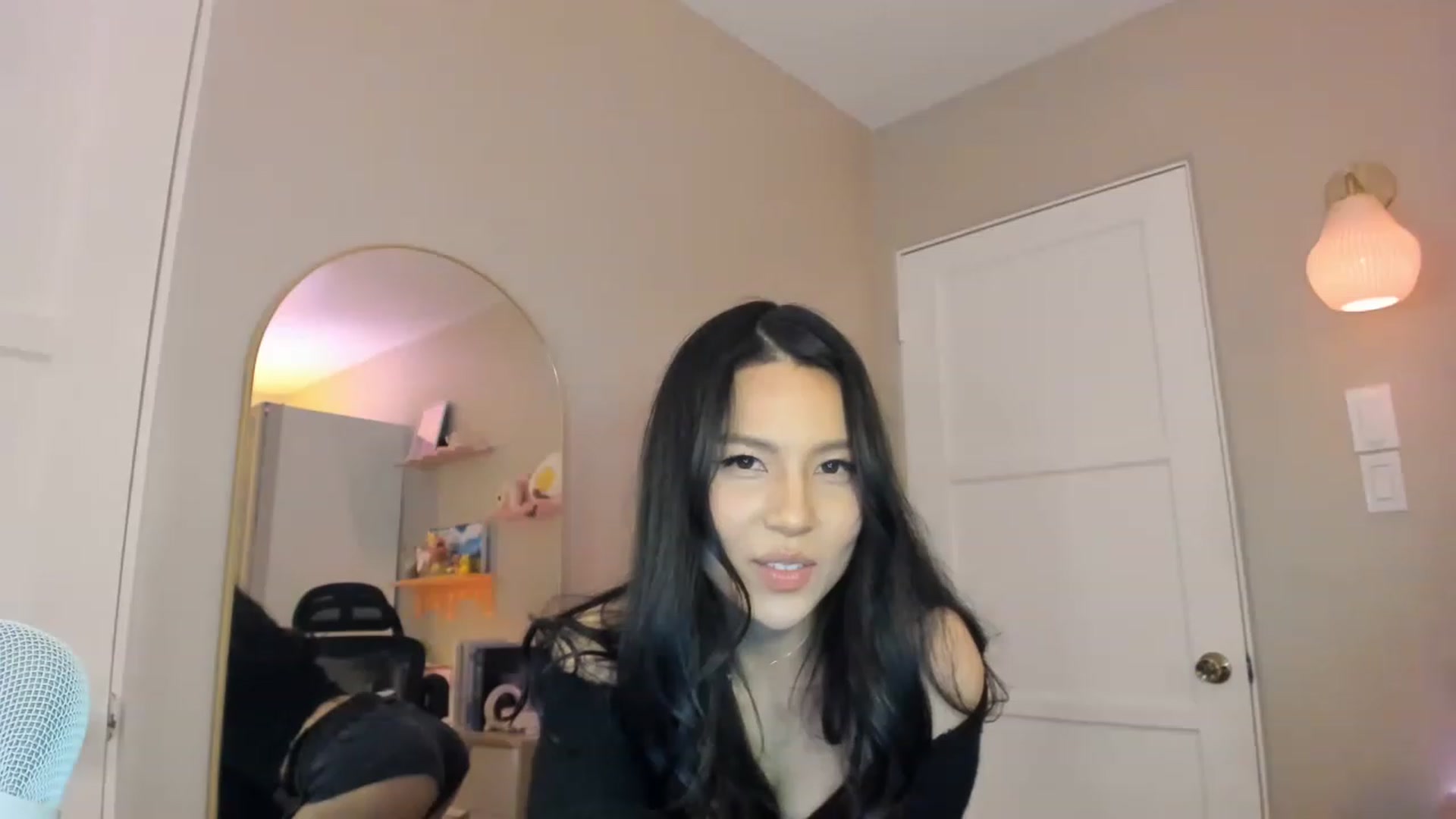 Gallery image thumbnail from eggytiff's myfreecams stream on, 04/23/2023, 08:25 image 8 of 20