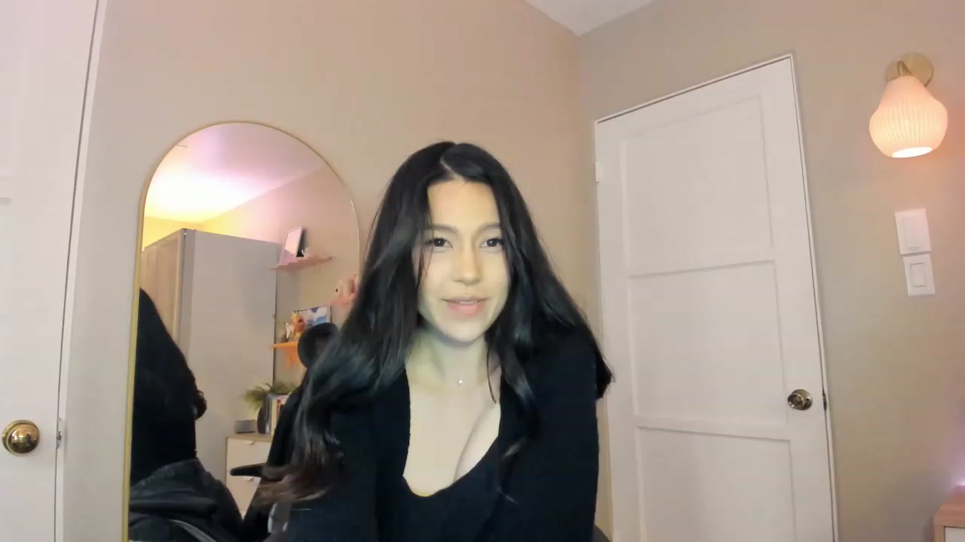 Gallery image thumbnail from eggytiff's myfreecams stream on, 04/23/2023, 08:25 image 3 of 20