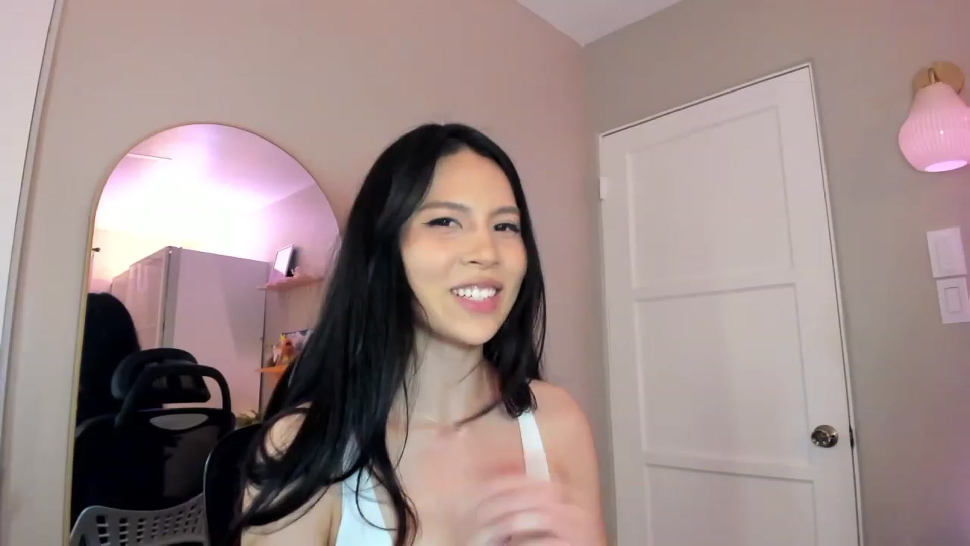 Gallery image thumbnail from eggytiff's myfreecams stream on, 04/30/2023, 07:00 image 18 of 20