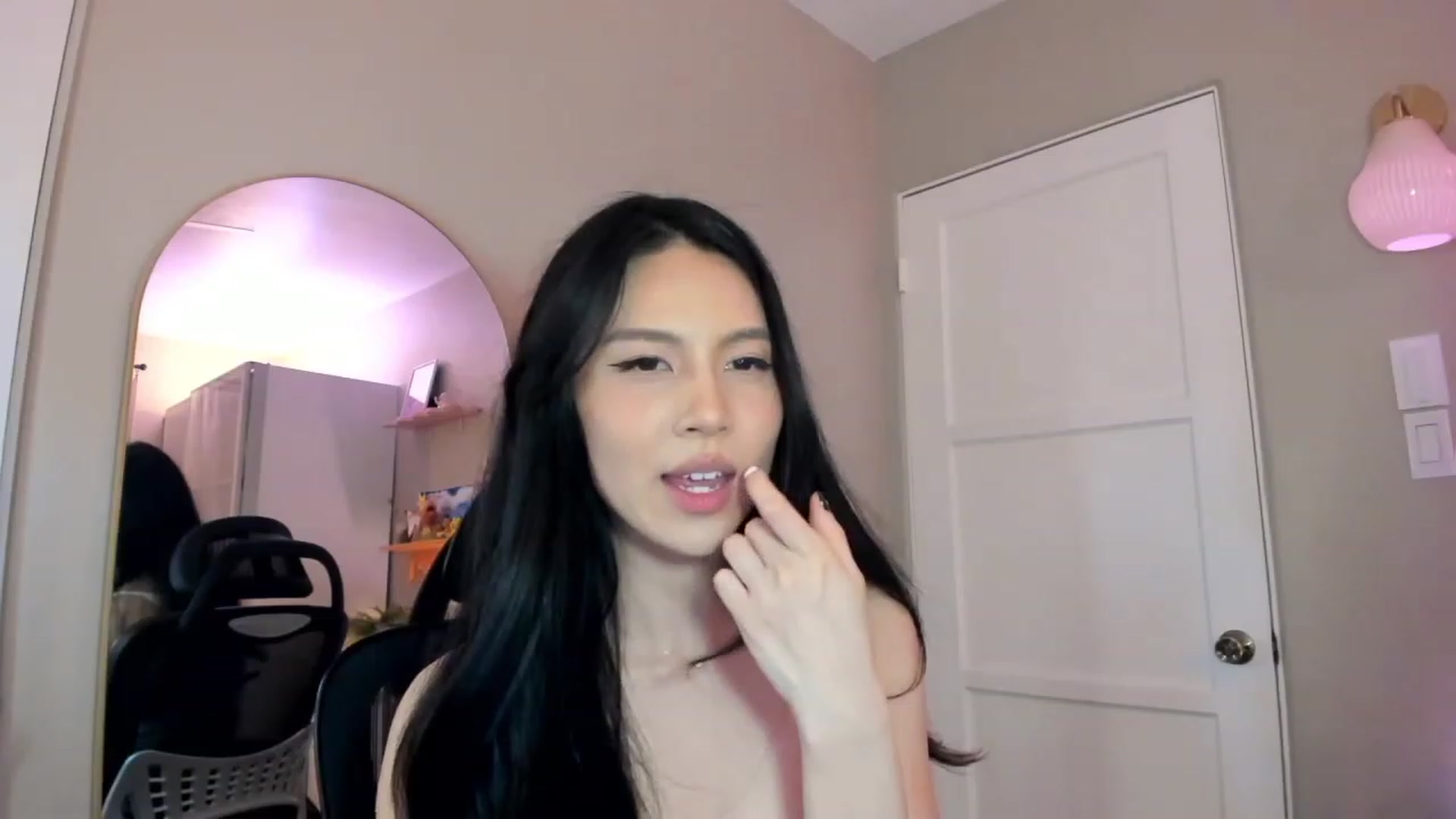 Gallery image thumbnail from eggytiff's myfreecams stream on, 04/30/2023, 07:00 image 20 of 20