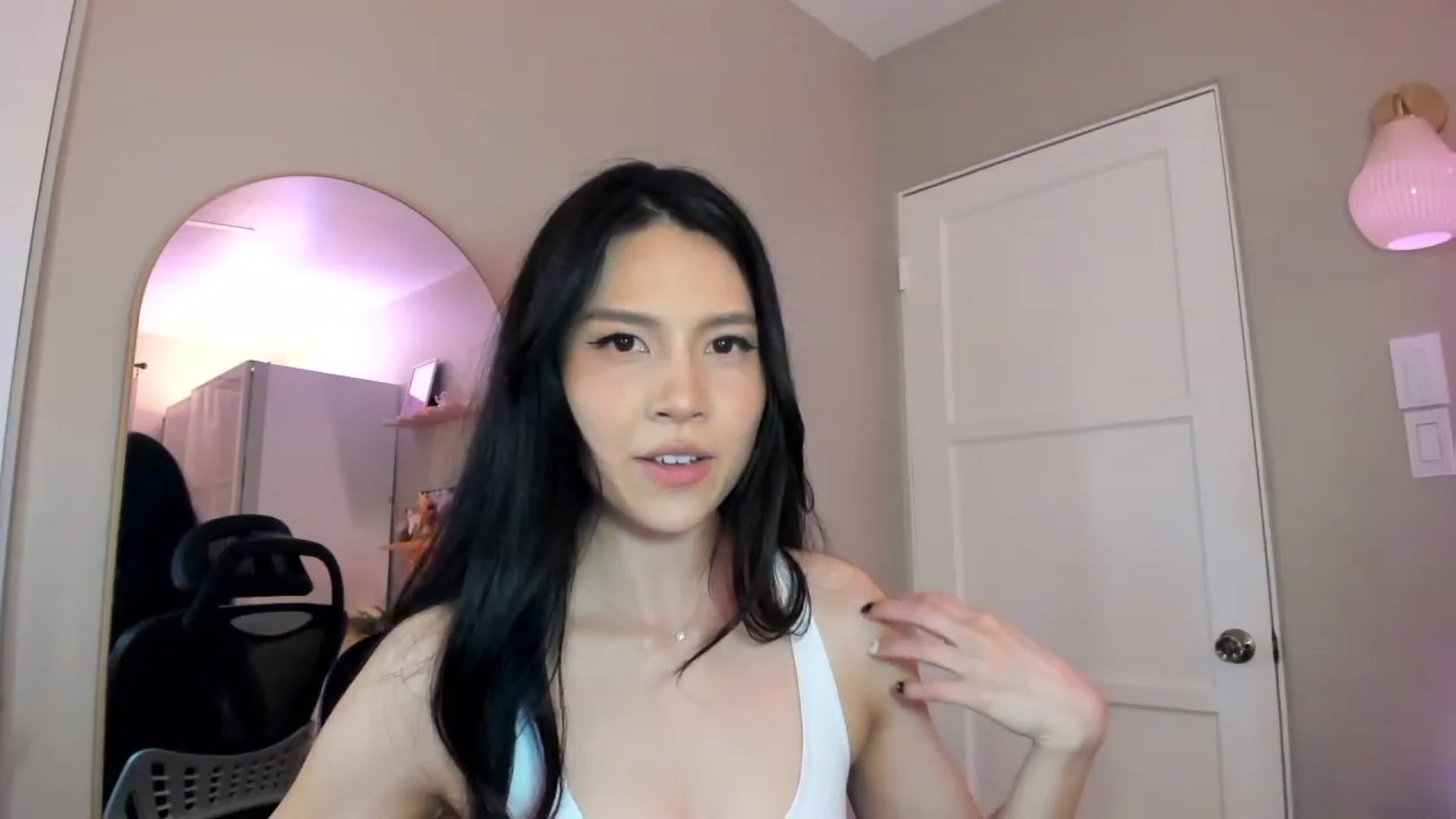 Gallery image thumbnail from eggytiff's myfreecams stream on, 04/30/2023, 07:00 image 19 of 20
