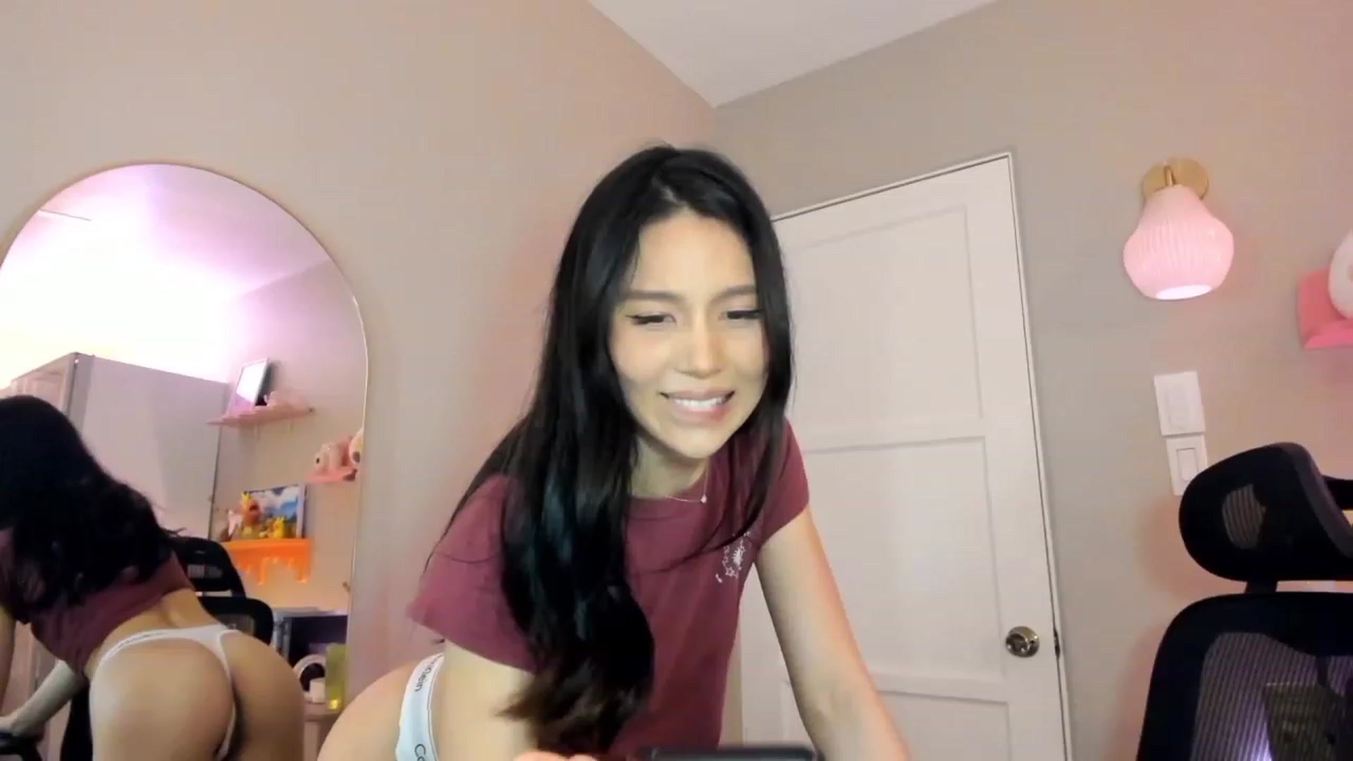 Gallery image thumbnail from eggytiff's myfreecams stream on, 04/30/2023, 07:00 image 4 of 20