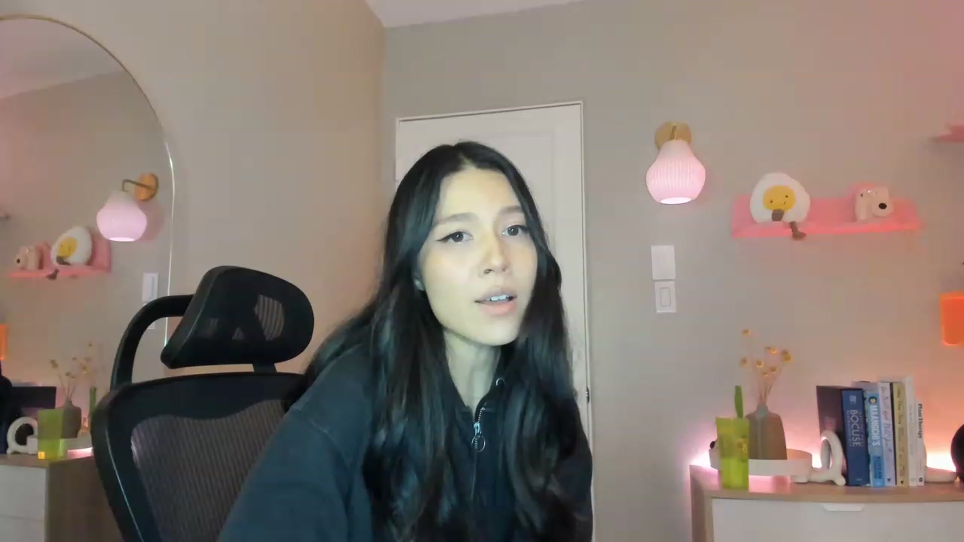 Gallery image thumbnail from eggytiff's myfreecams stream on, 05/07/2023, 07:11 image 8 of 20