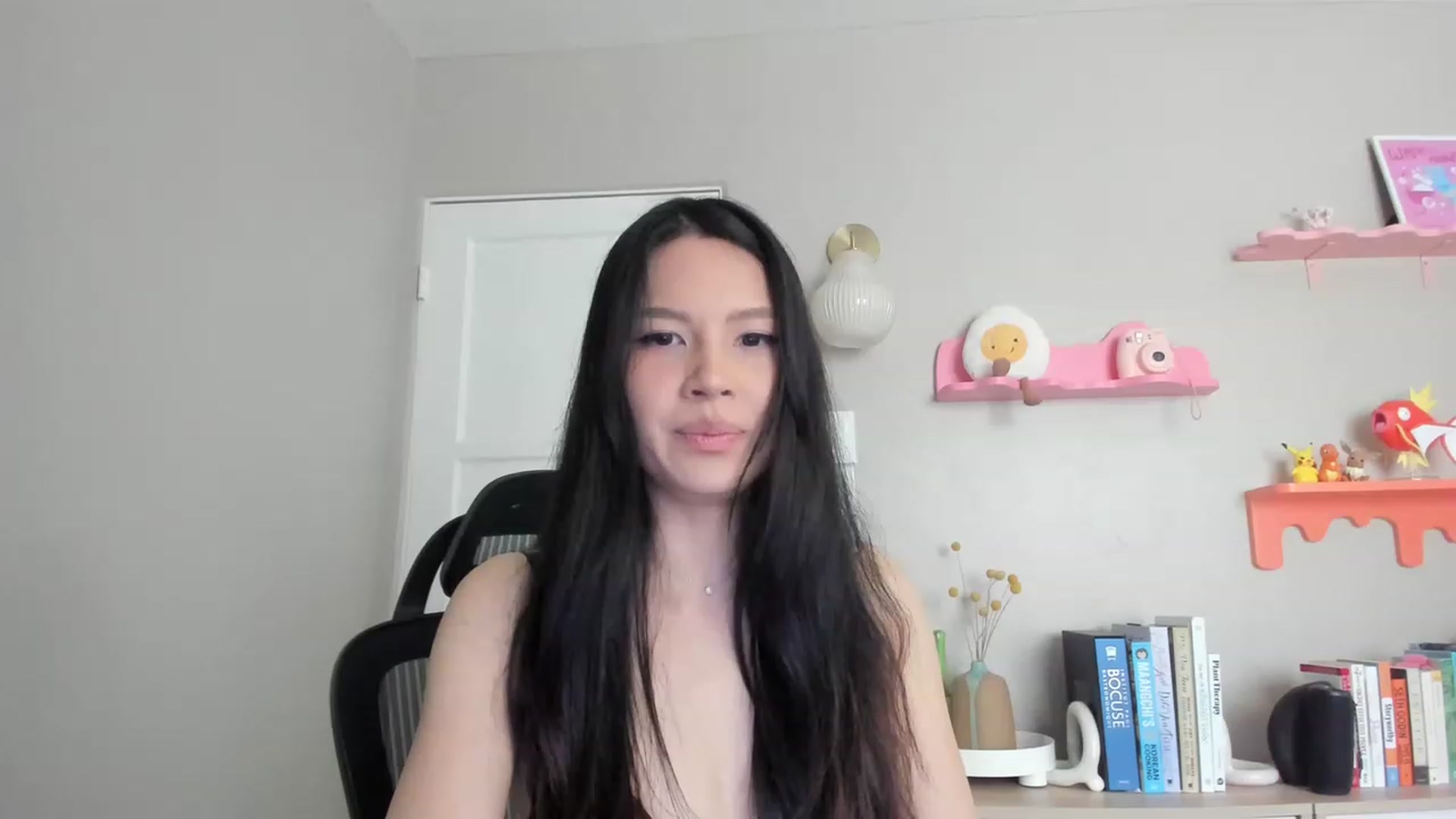 Gallery image thumbnail from eggytiff's myfreecams stream on, 05/11/2023, 24:03 image 8 of 20
