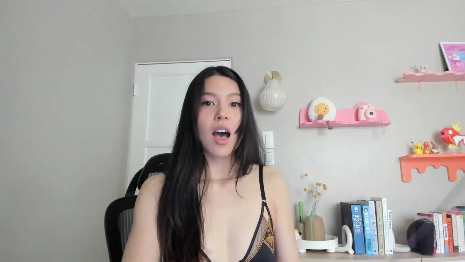 Gallery image thumbnail from eggytiff's myfreecams stream on, 05/11/2023, 24:03 image 3 of 20