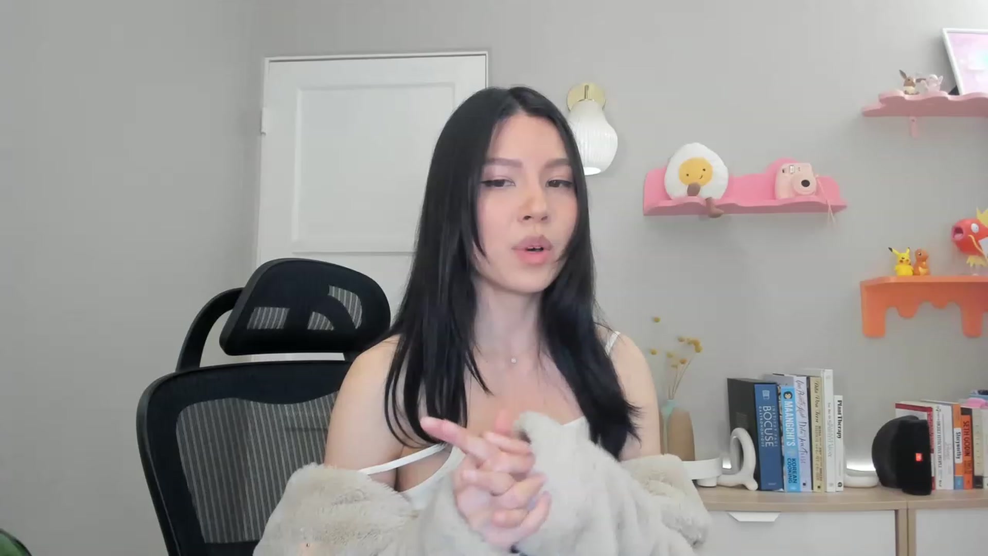 Gallery image thumbnail from eggytiff's myfreecams stream on, 05/14/2023, 04:43 image 12 of 20