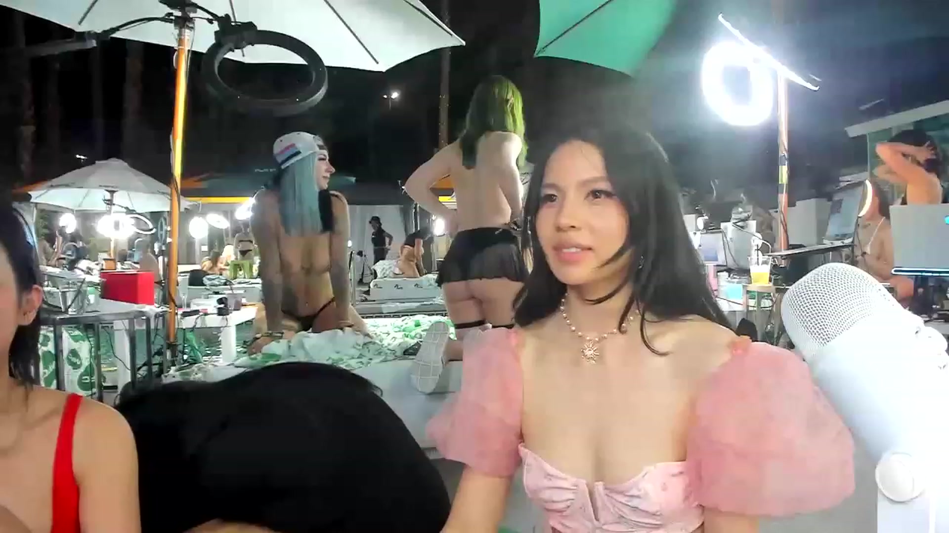 Gallery image thumbnail from eggytiff's myfreecams stream on, 05/23/2023, 06:21 image 6 of 20