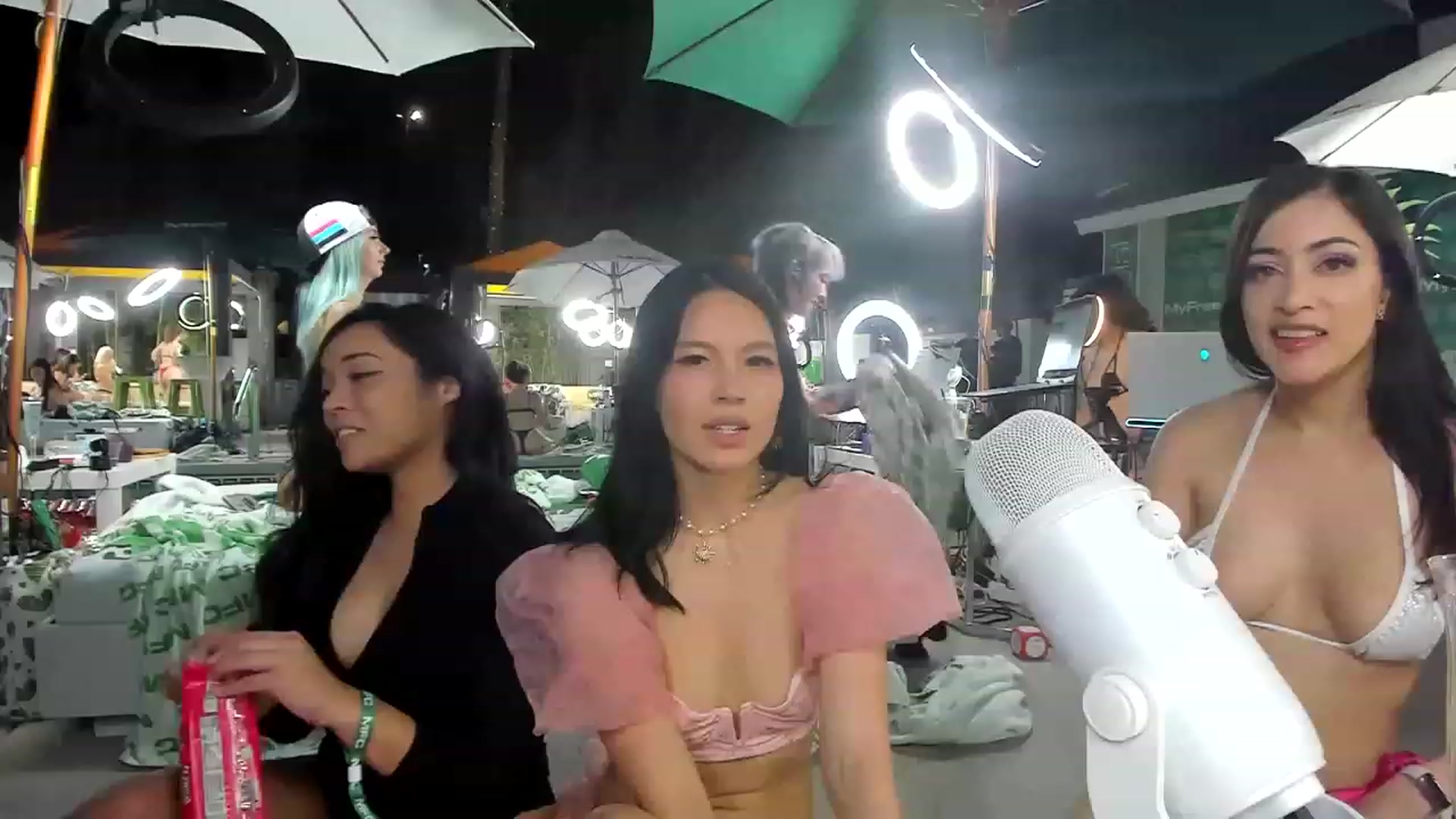Gallery image thumbnail from eggytiff's myfreecams stream on, 05/23/2023, 06:21 image 9 of 20