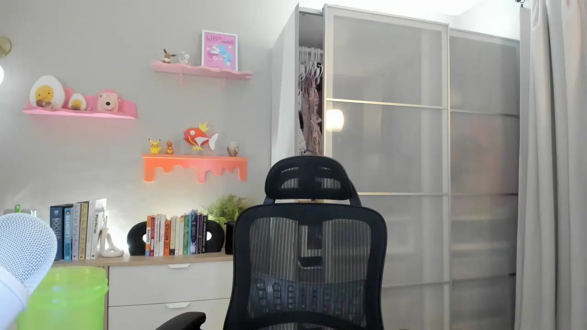 Gallery image thumbnail from eggytiff's myfreecams stream on, 07/13/2023, 04:25 image 4 of 20