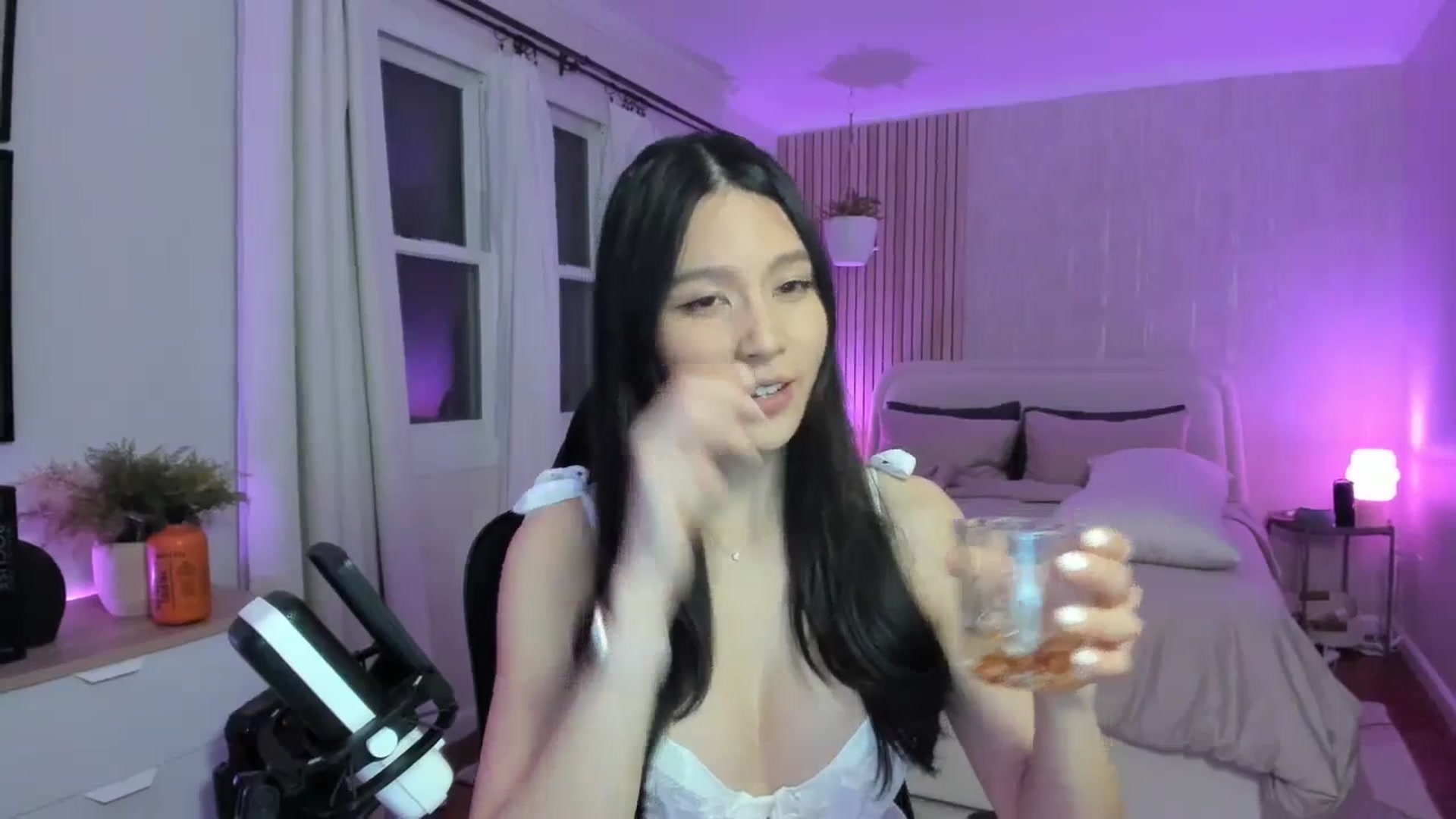 Gallery image thumbnail from eggytiff's myfreecams stream on, 01/14/2024, 07:58 image 11 of 20