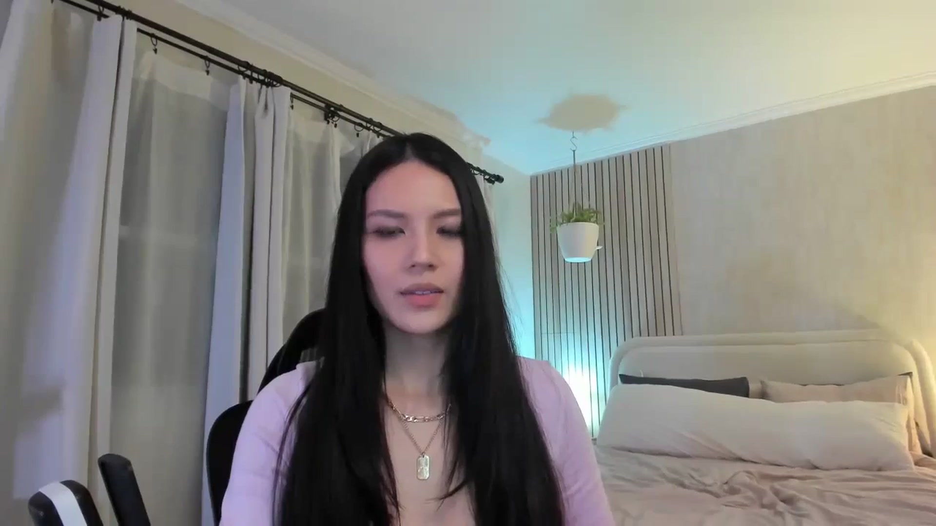 Gallery image thumbnail from eggytiff's myfreecams stream on, 01/25/2024, 07:13 image 19 of 20