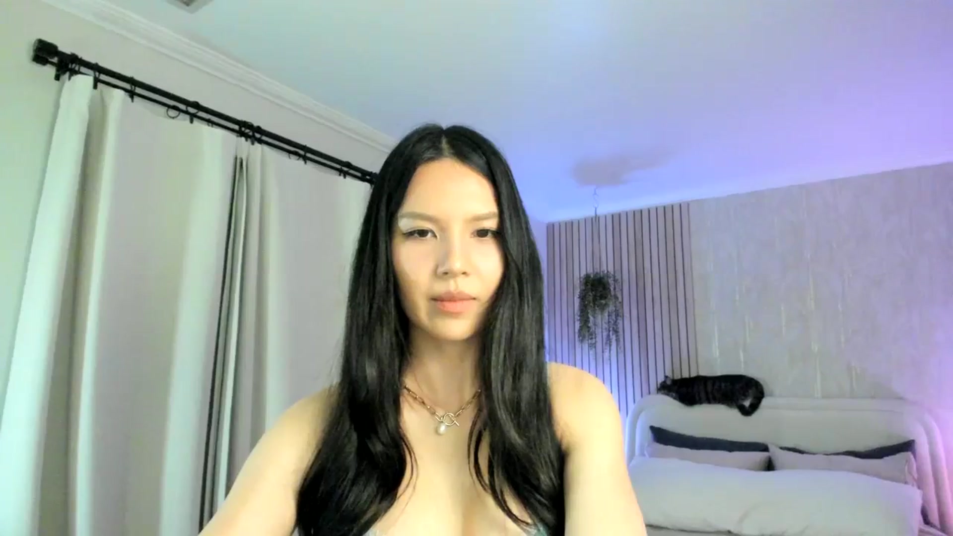 Gallery image thumbnail from eggytiff's myfreecams stream on, 04/21/2024, 06:18 image 9 of 20
