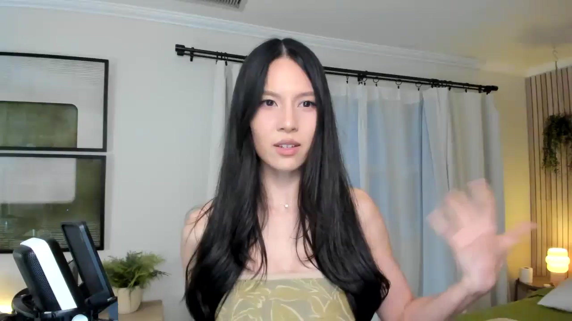 Gallery image thumbnail from eggytiff's myfreecams stream on, 05/23/2024, 03:50 image 3 of 20