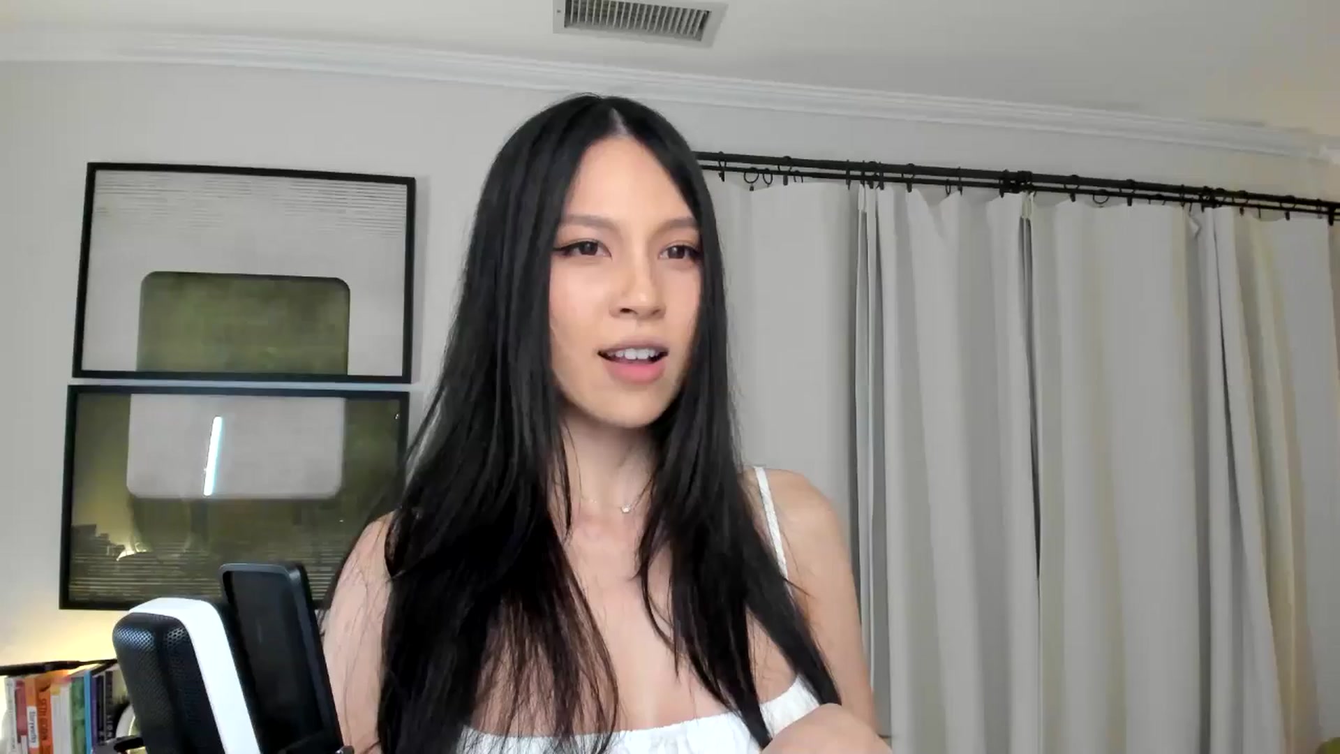 Gallery image thumbnail from eggytiff's myfreecams stream on, 05/30/2024, 06:07 image 19 of 20