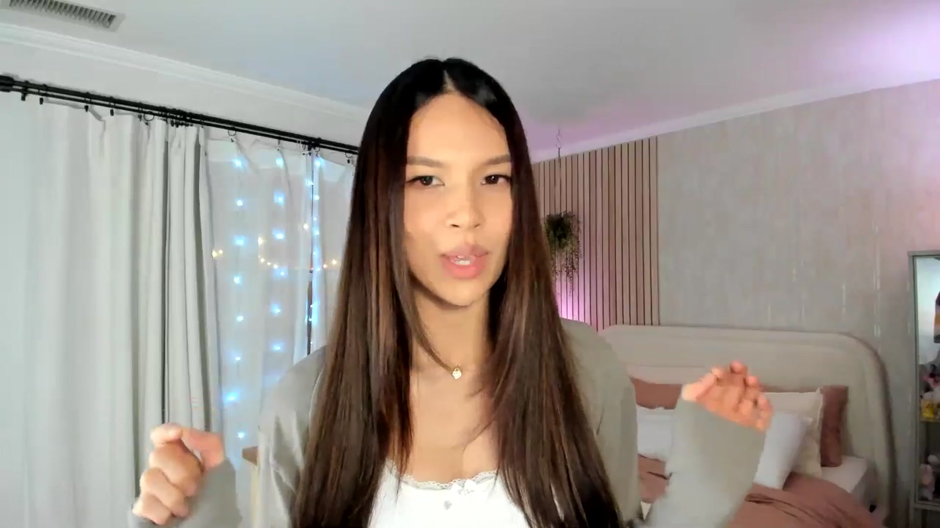 Gallery image thumbnail from eggytiff's myfreecams stream on, 01/05/2025, 07:41 image 3 of 20