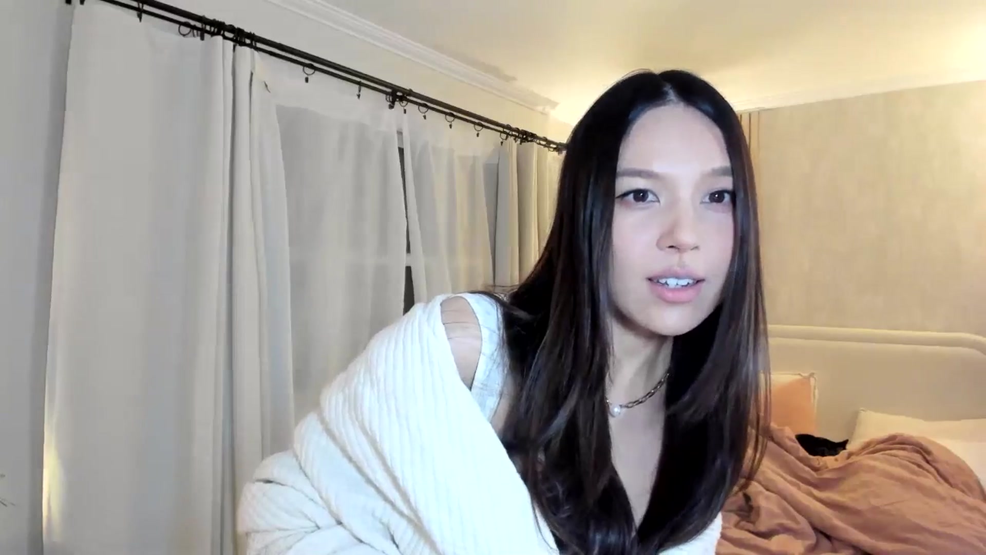 Gallery image thumbnail from eggytiff's myfreecams stream on, 01/13/2025, 03:05 image 4 of 20