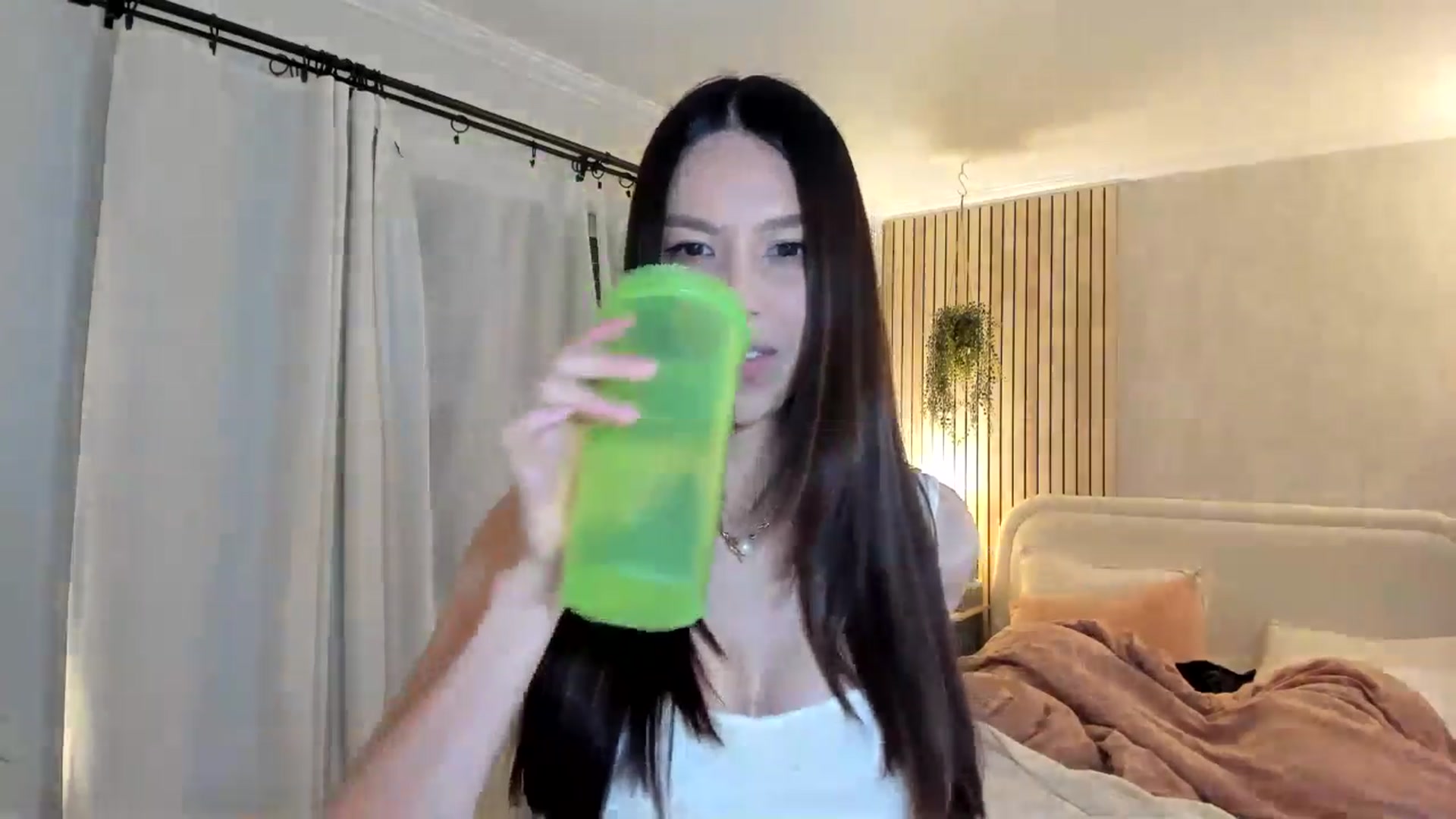 Gallery image thumbnail from eggytiff's myfreecams stream on, 01/13/2025, 03:05 image 2 of 20